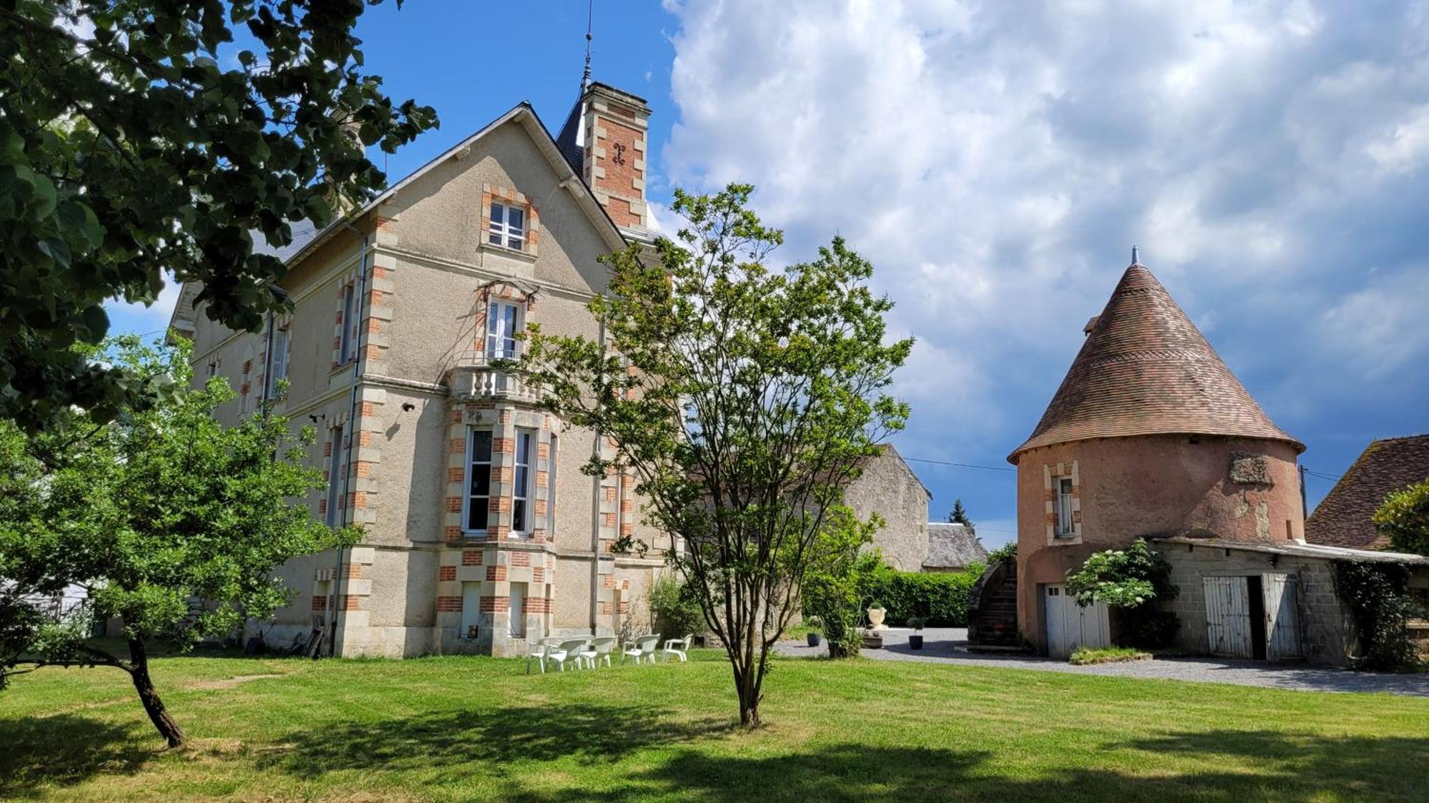 Villa Saint Pierre La Trimouille Exteriör bild